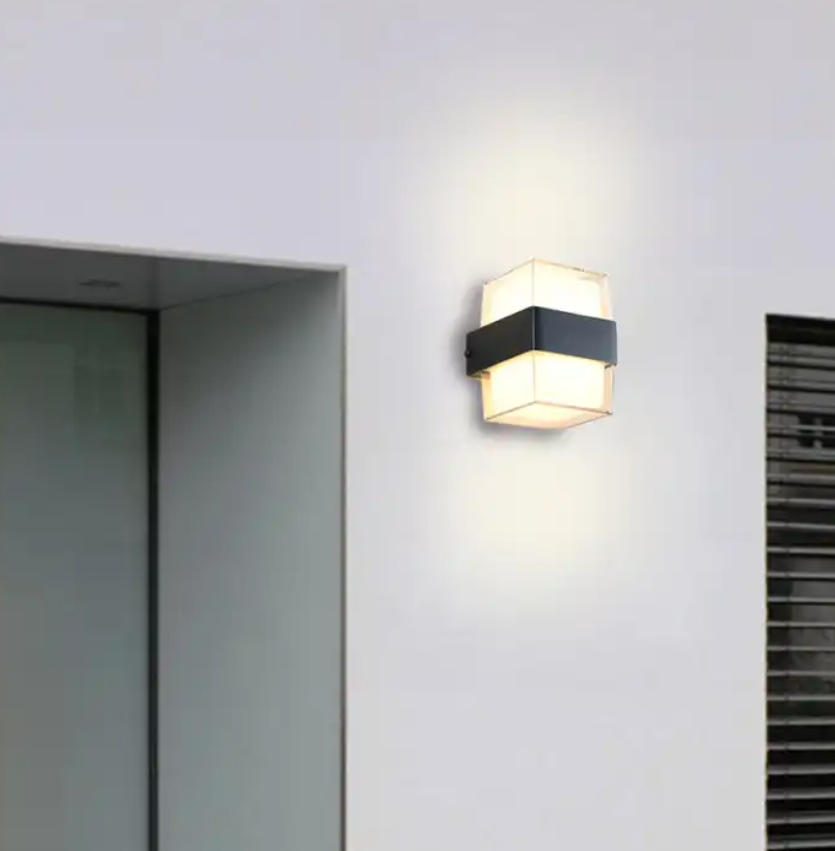 Outside Square simple wall light IP65 waterproof Porch Balcony Lamp Fashion Bedroom Wall Led Lamp