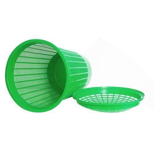 Plastic Laundry Basket With a Lid - Green