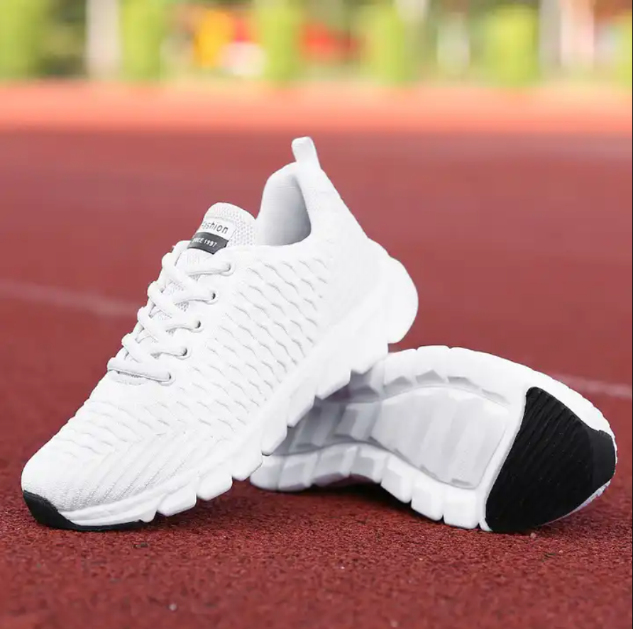 New Casual Fashion Running Shoes ,  Fly Weaving Breathable Women's Shoes ,  Soft Bottom Trendy Sports Shoes For Female