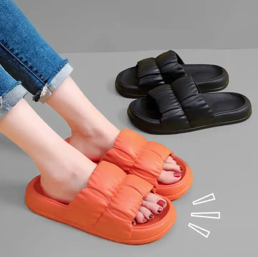 Anti-Slippery Comfortable Women Indoor Bathroom Slippers