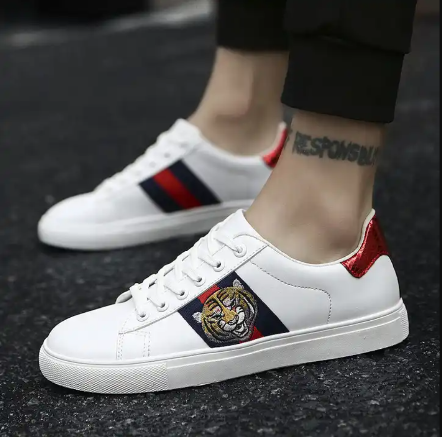 Fashion Sneakers PU Upper Men Walking Shoes