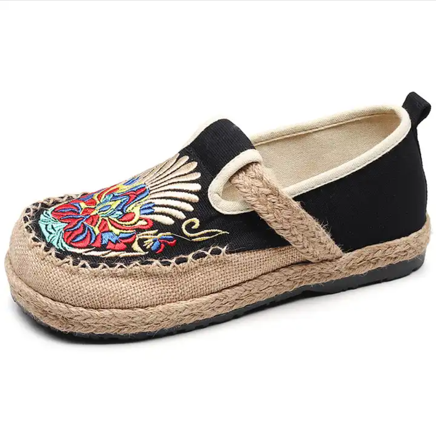 New Cloth Ethnic Style Embroidered Round Head Lazy Slip-on Casual Shoes