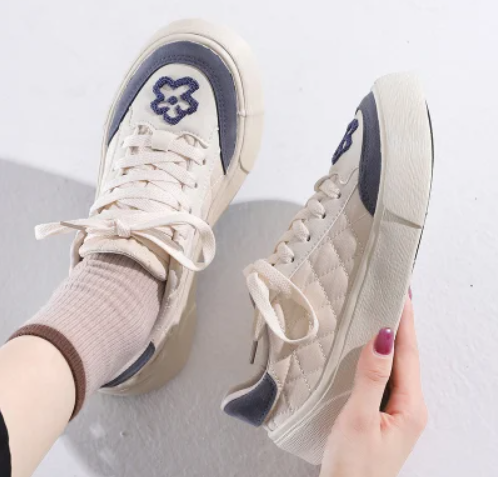 Nice Luxury Women′s Causal Vulcanized Shoes