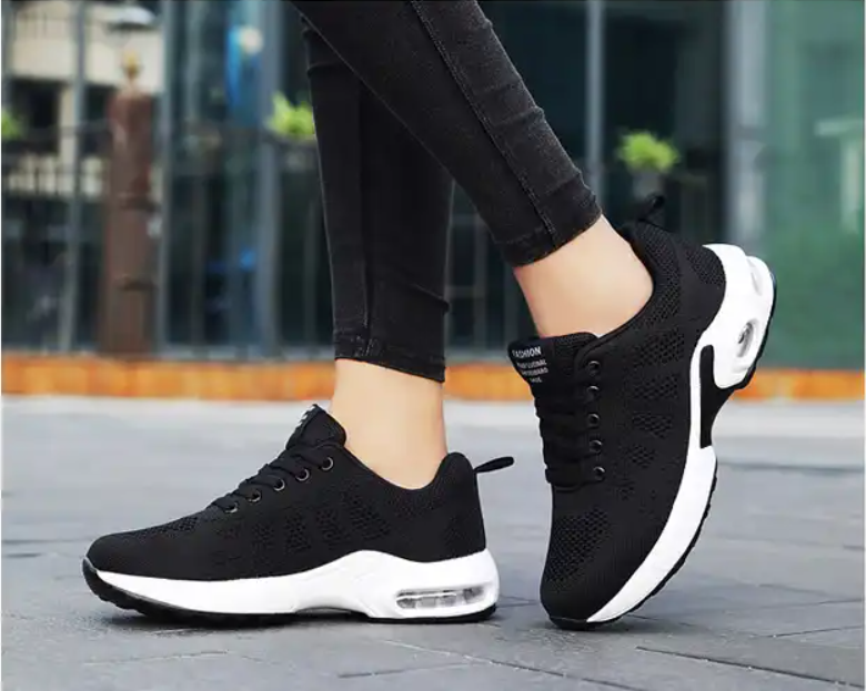 Light Breathable Mesh Upper Women Casual Sports Shoes