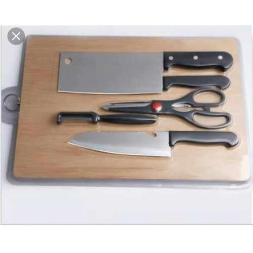 Wooden Chopping Board With Knives - Brown