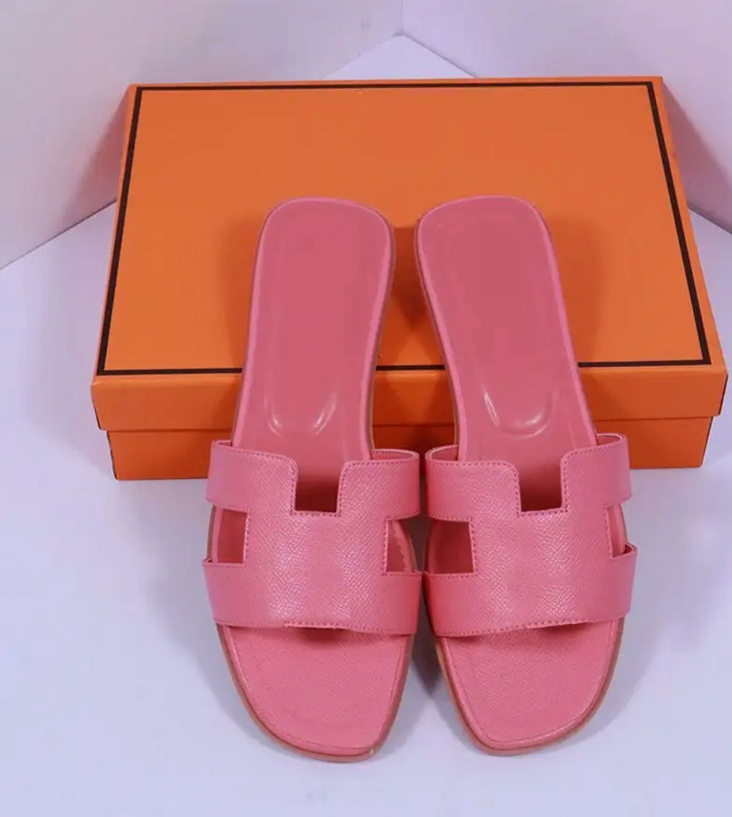 Hermes Epsom Oasis Ladies' Sandals - Pink